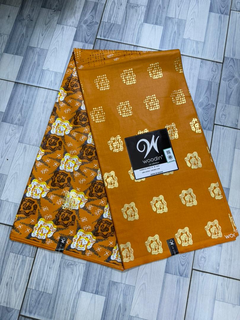 Woodin Amber Emblem