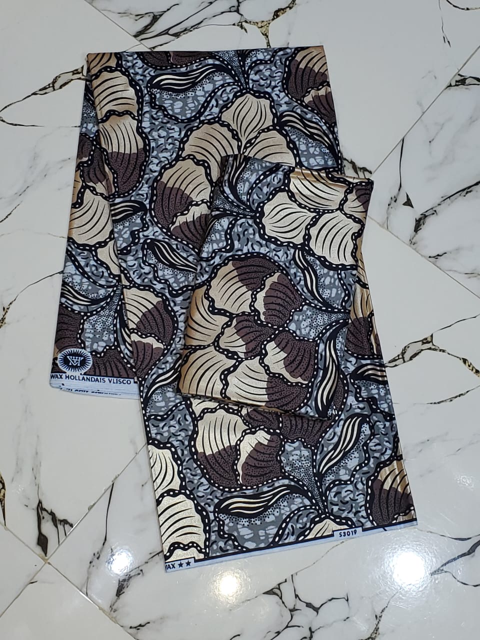 Vlisco Wax Hollandais Shell in Mocha